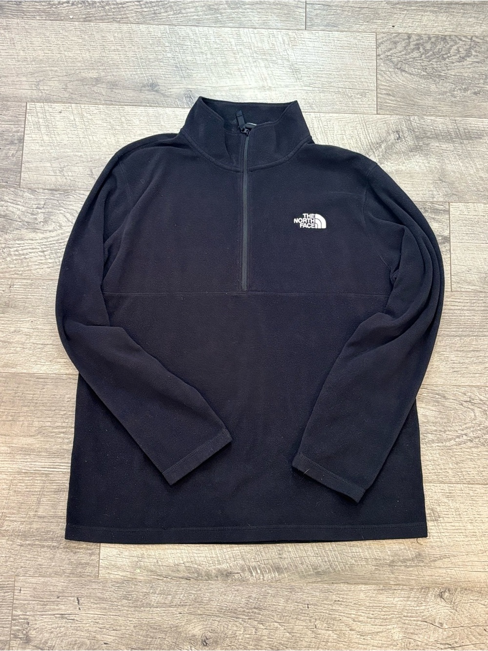The North Face Men’s Black Half-Zip Fleece Pullover
